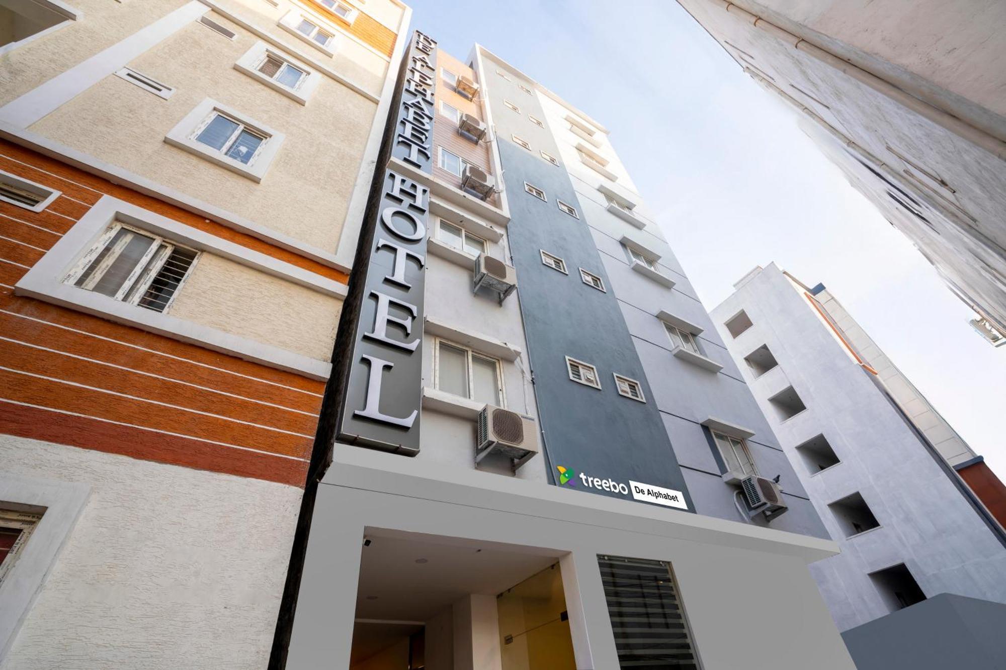Treebo De Alphabet Gachibowli Hotel Hyderabad Exterior photo